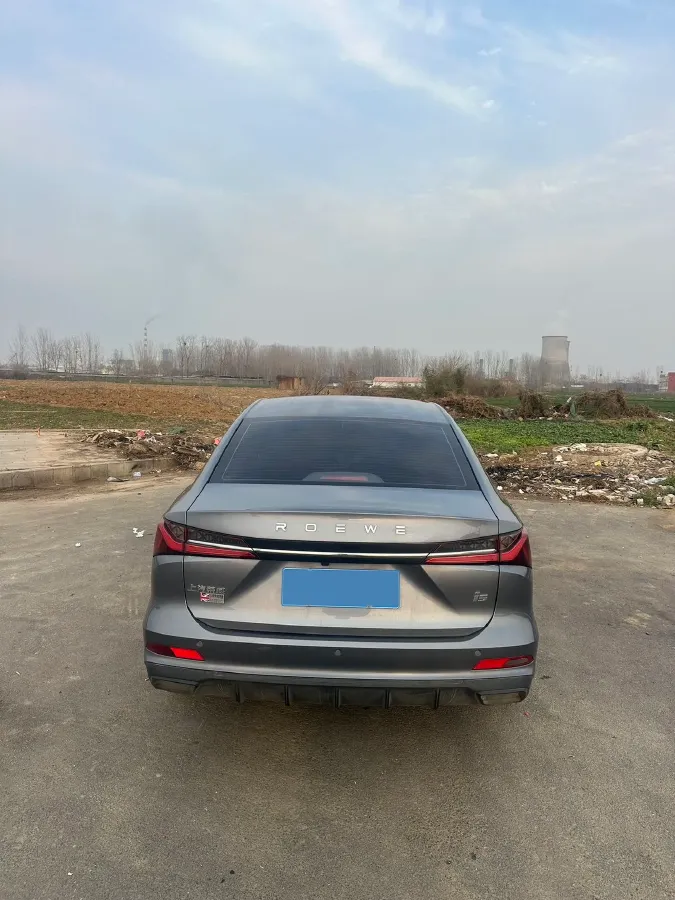 2023 Roewe i5 1.5L 129HP L4 5MT,autocango,china used car exporter,china ev exporter,chinese used car exporter,chinese used ev exporter