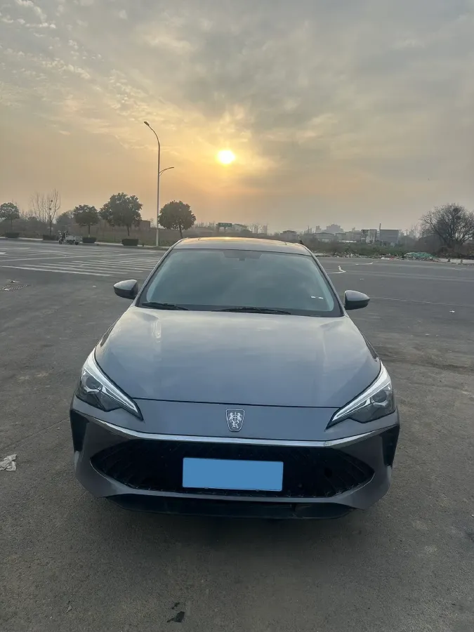 2023 Roewe i5 1.5L 129HP L4 5MT,autocango,china used car exporter,china ev exporter,chinese used car exporter,chinese used ev exporter