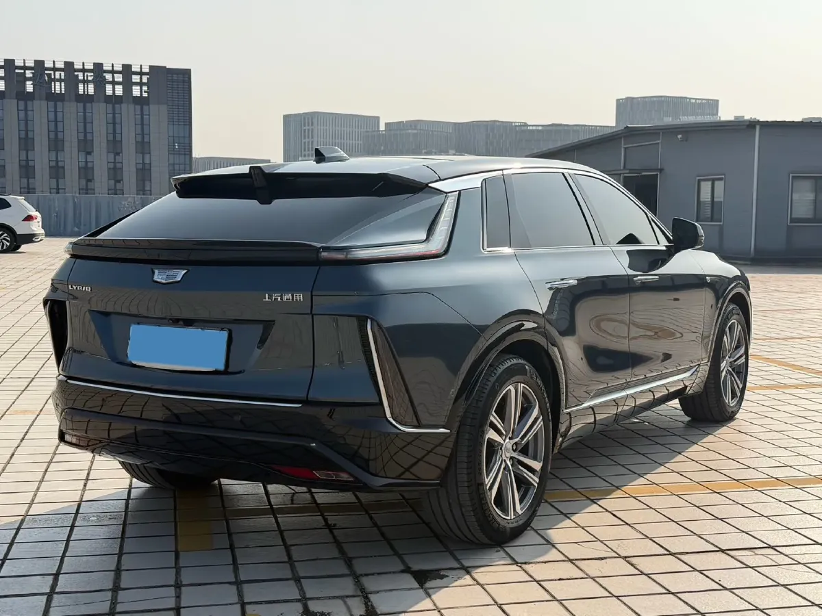 2024 Cadillac IQ Lyriq BEV 68.4KWH,autocango,china used car exporter,china ev exporter,chinese used car exporter,chinese used ev exporter