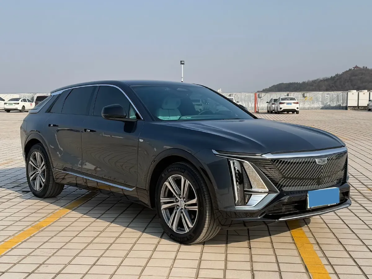 2024 Cadillac IQ Lyriq BEV 68.4KWH,autocango,china used car exporter,china ev exporter,chinese used car exporter,chinese used ev exporter