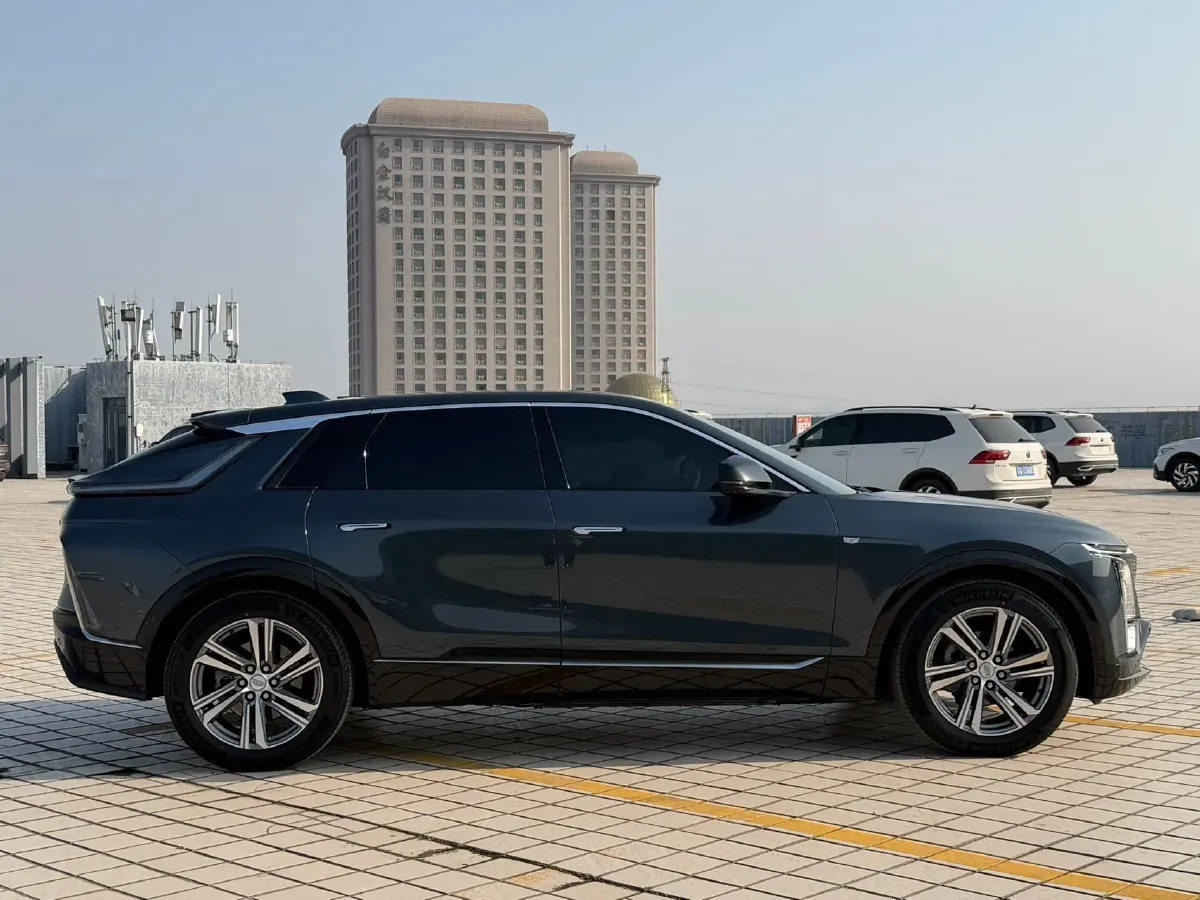 2024 Cadillac IQ Lyriq BEV 68.4KWH,autocango,china used car exporter,china ev exporter,chinese used car exporter,chinese used ev exporter