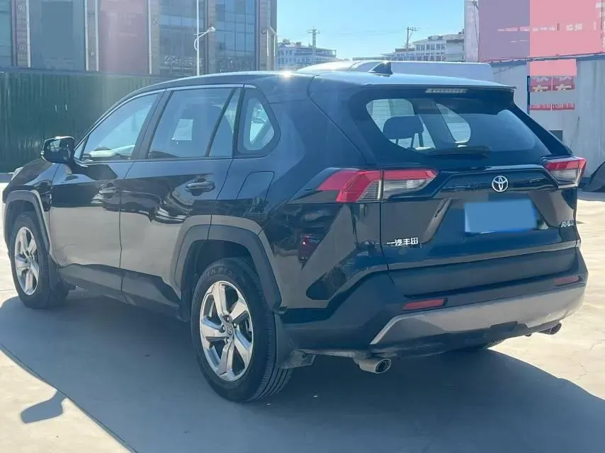 2022 Toyota RAV4 2.0L 171HP L4 CVT,autocango,china used car exporter,china ev exporter,chinese used car exporter,chinese used ev exporter