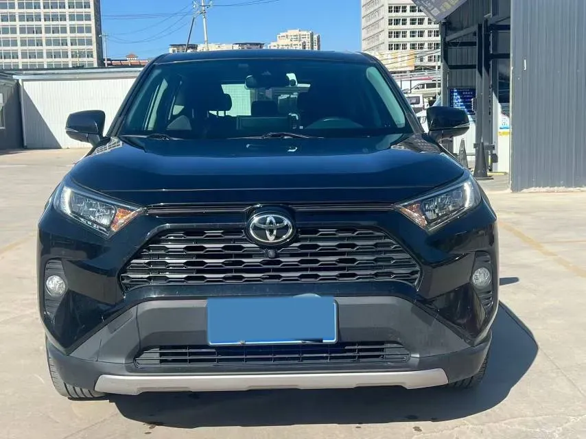 2022 Toyota RAV4 2.0L 171HP L4 CVT,autocango,china used car exporter,china ev exporter,chinese used car exporter,chinese used ev exporter