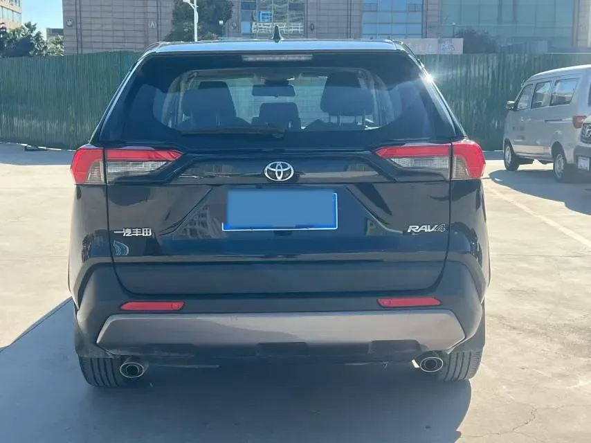 2022 Toyota RAV4 2.0L 171HP L4 CVT,autocango,china used car exporter,china ev exporter,chinese used car exporter,chinese used ev exporter