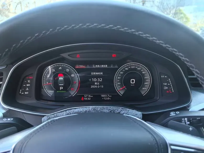 2024 Audi A6L 2.0T 245HP L4 7DCT,autocango,china used car exporter,china ev exporter,chinese used car exporter,chinese used ev exporter