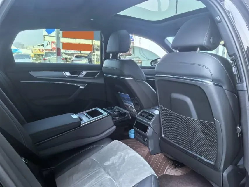 2024 Audi A6L 2.0T 245HP L4 7DCT,autocango,china used car exporter,china ev exporter,chinese used car exporter,chinese used ev exporter