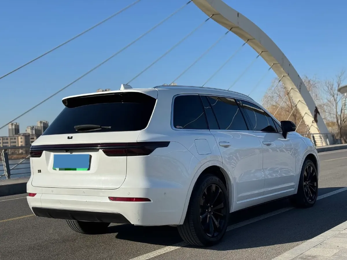 2021 Li ONE Range Extended 131HP REEV 40.5KWH,autocango,china used car exporter,china ev exporter,chinese used car exporter,chinese used ev exporter