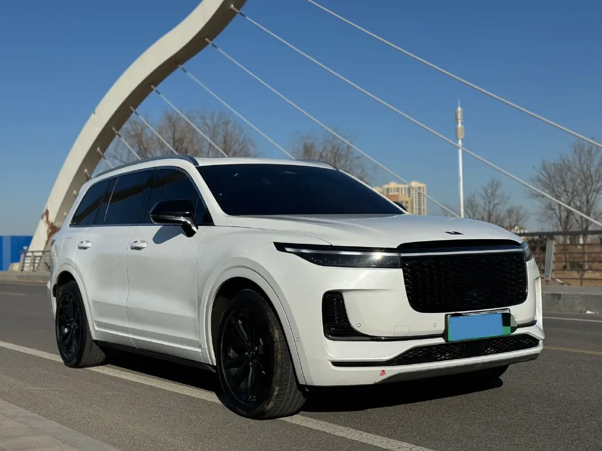 2021 Li ONE Range Extended 131HP REEV 40.5KWH,autocango,china used car exporter,china ev exporter,chinese used car exporter,chinese used ev exporter