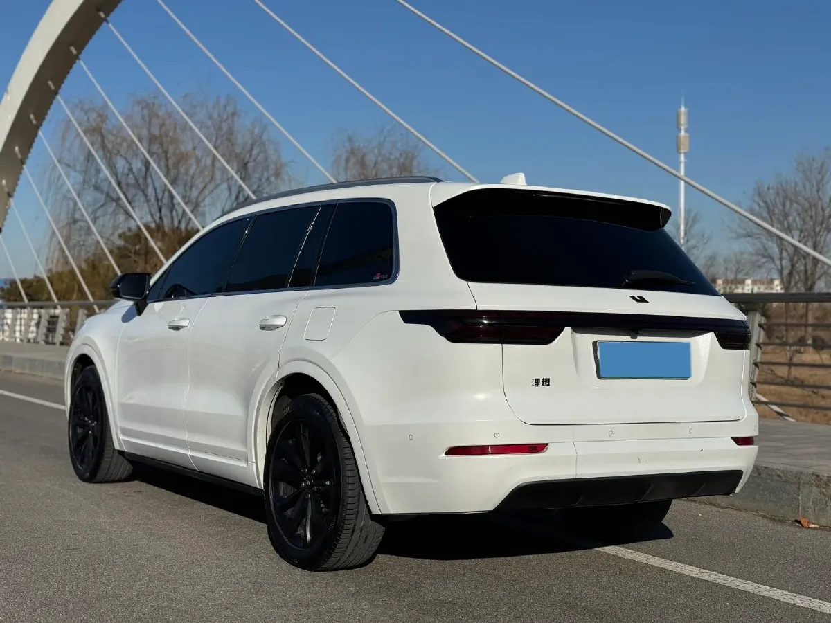 2021 Li ONE Range Extended 131HP REEV 40.5KWH,autocango,china used car exporter,china ev exporter,chinese used car exporter,chinese used ev exporter