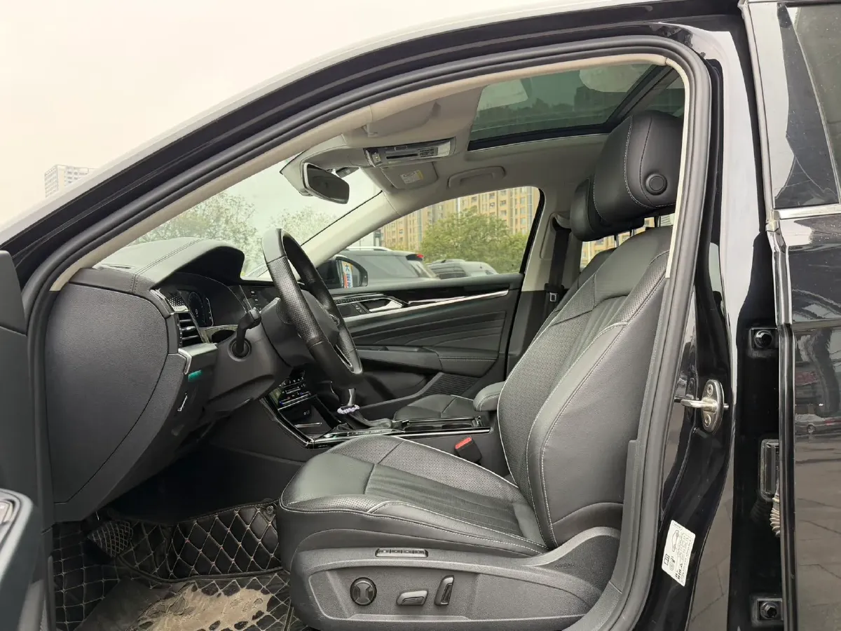 2022 Xpeng P7 BEV 60.2KWH,autocango,china used car exporter,china ev exporter,chinese used car exporter,chinese used ev exporter