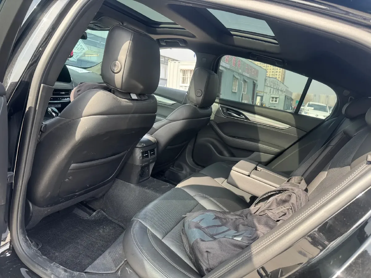 2024 Cadillac CT5 2.0T 237HP L4 10AT,autocango,china used car exporter,china ev exporter,chinese used car exporter,chinese used ev exporter