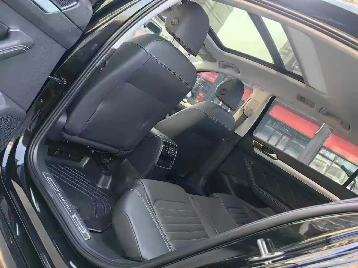 2025 Volkswagen Magotan 1.4T 150HP L4 7DCT,autocango,china used car exporter,china ev exporter,chinese used car exporter,chinese used ev exporter