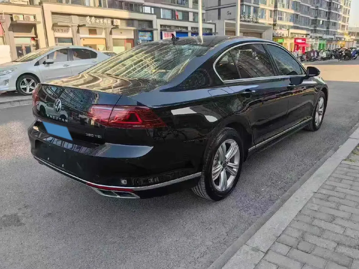 2025 Volkswagen Magotan 1.4T 150HP L4 7DCT,autocango,china used car exporter,china ev exporter,chinese used car exporter,chinese used ev exporter