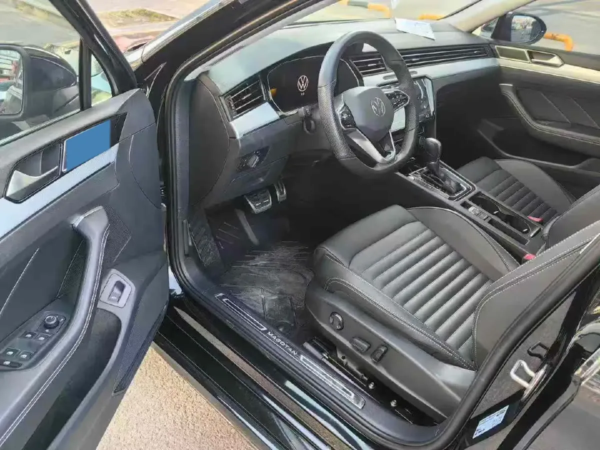 2025 Volkswagen Magotan 1.4T 150HP L4 7DCT,autocango,china used car exporter,china ev exporter,chinese used car exporter,chinese used ev exporter
