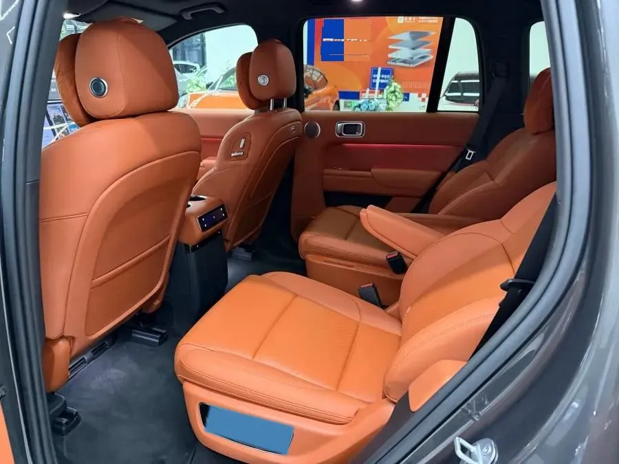 2023 Li L8 Range Extended 154HP REEV 40.9KWH,autocango,china used car exporter,china ev exporter,chinese used car exporter,chinese used ev exporter