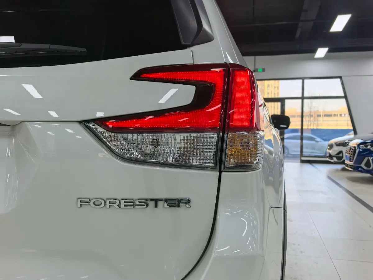 2022 Subaru Forester 2.0L 154HP H4 CVT,autocango,china used car exporter,china ev exporter,chinese used car exporter,chinese used ev exporter