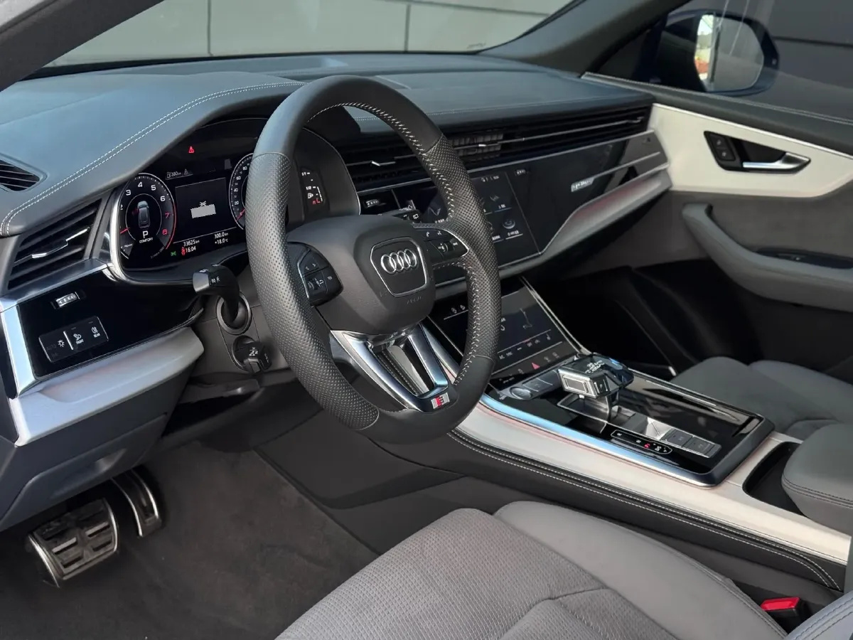 2019 Audi Q8 3.0T 340HP V6 8AT,autocango,china used car exporter,china ev exporter,chinese used car exporter,chinese used ev exporter