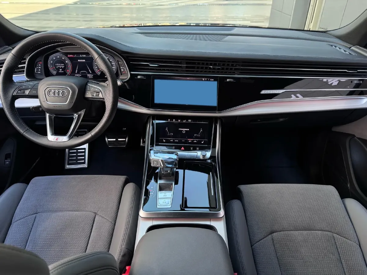 2019 Audi Q8 3.0T 340HP V6 8AT,autocango,china used car exporter,china ev exporter,chinese used car exporter,chinese used ev exporter