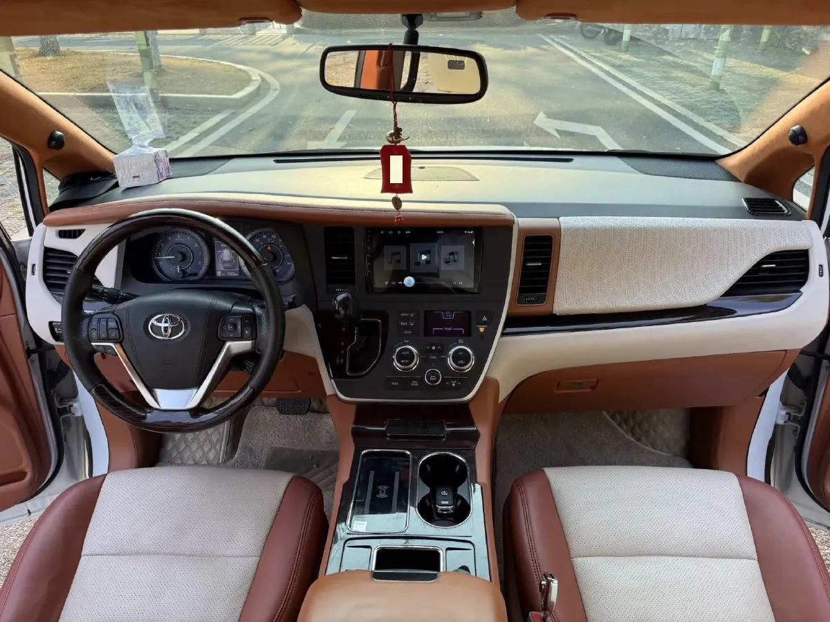 2019 Toyota Camry 2.0L 178HP L4 CVT,autocango,china used car exporter,china ev exporter,chinese used car exporter,chinese used ev exporter