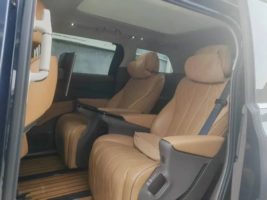 2022 HongQi HS7 3.0T 337HP V6 8AT,autocango,china used car exporter,china ev exporter,chinese used car exporter,chinese used ev exporter