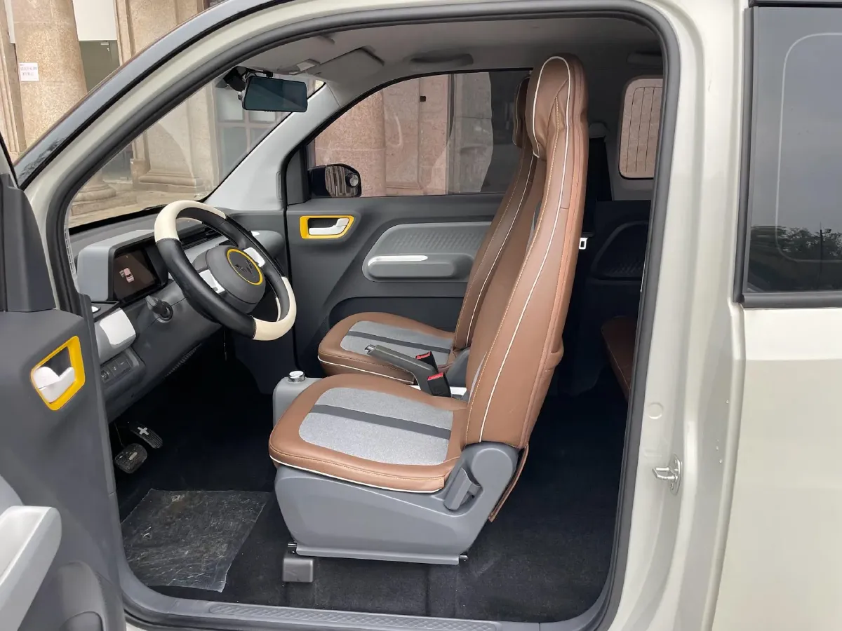 2022 WuLing HongGuang MINI EV BEV 26.5KWH,autocango,china used car exporter,china ev exporter,chinese used car exporter,chinese used ev exporter