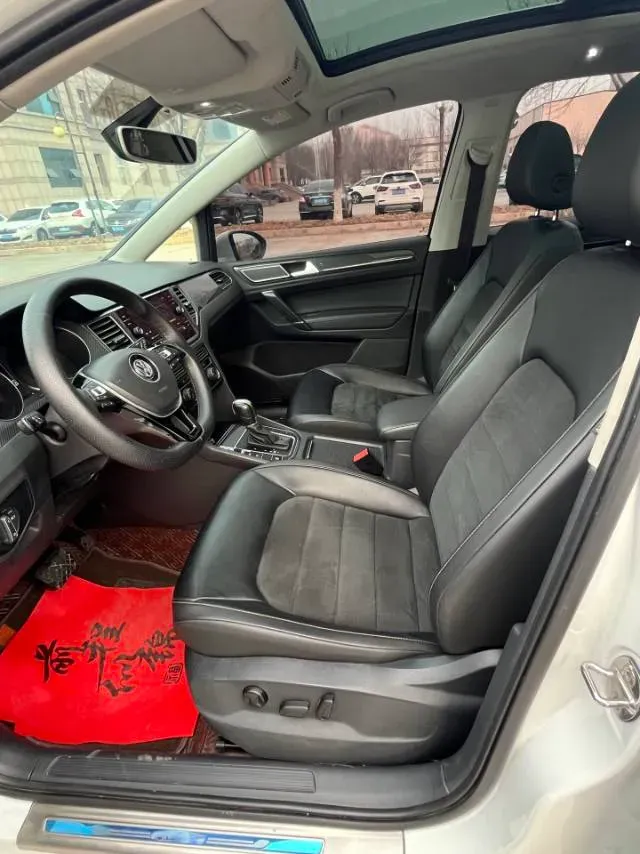 2018 Volkswagen Golf Sportsvan 1.4T 131HP L4 7DCT,autocango,china used car exporter,china ev exporter,chinese used car exporter,chinese used ev exporter