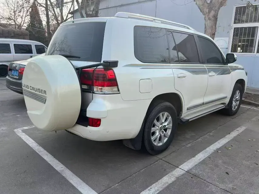 2015 Toyota Land Cruiser 4.0L 275HP V6 5AT,autocango,china used car exporter,china ev exporter,chinese used car exporter,chinese used ev exporter