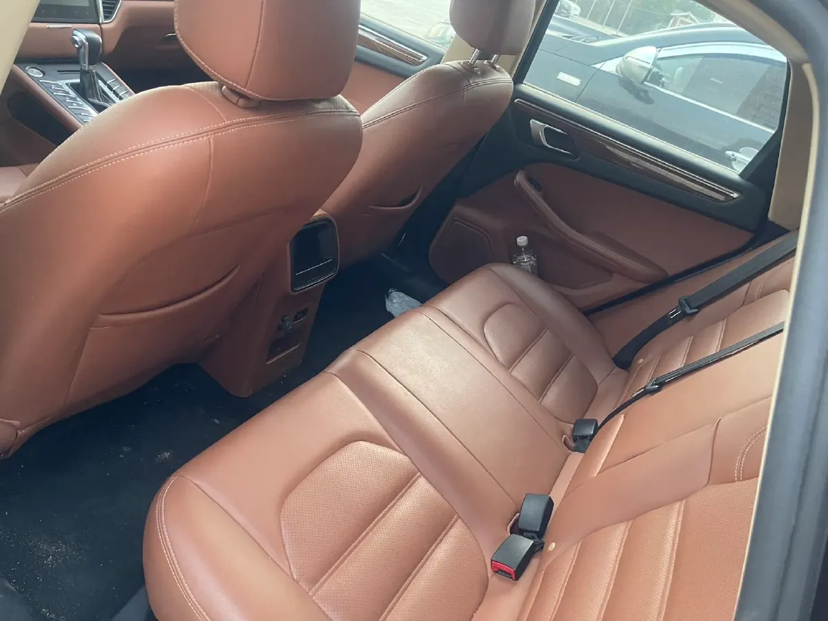 2017 Zotye SR9 2.0T 190HP L4 6DCT,autocango,china used car exporter,china ev exporter,chinese used car exporter,chinese used ev exporter