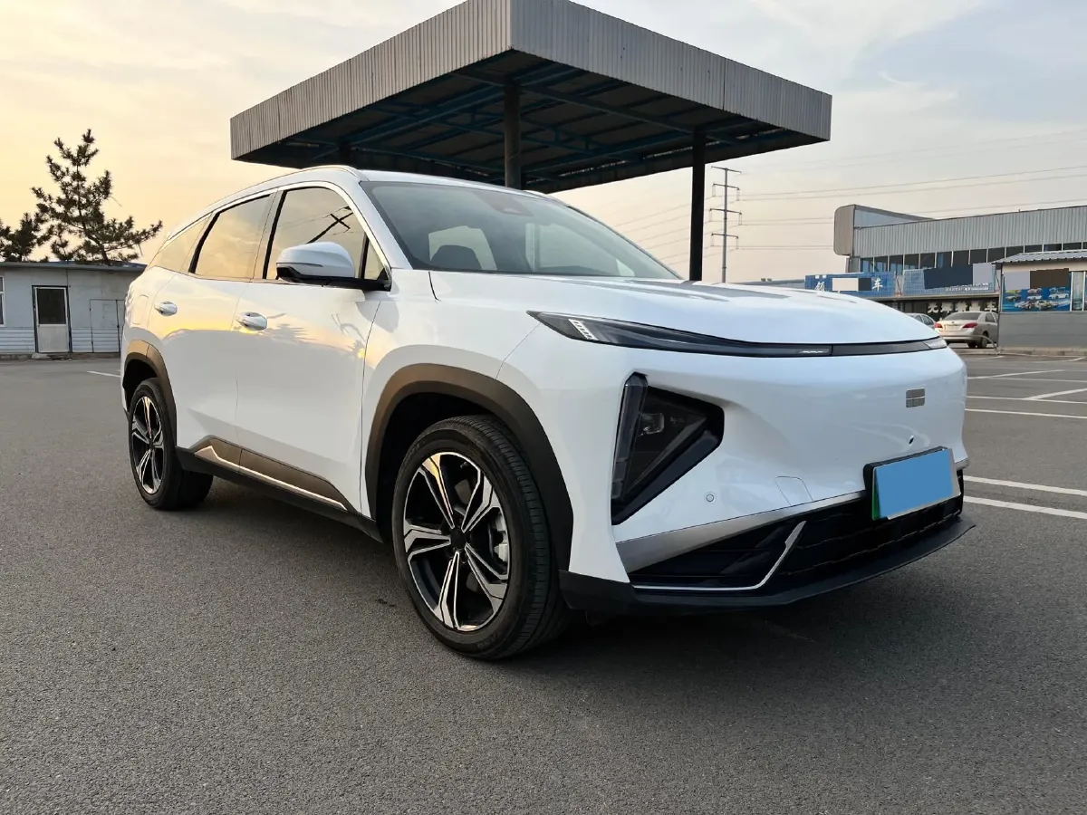 2025 Geely Galaxy L7 1.5L 112HP L4 1DHT PHEV 18.4KWH,autocango,china used car exporter,china ev exporter,chinese used car exporter,chinese used ev exporter