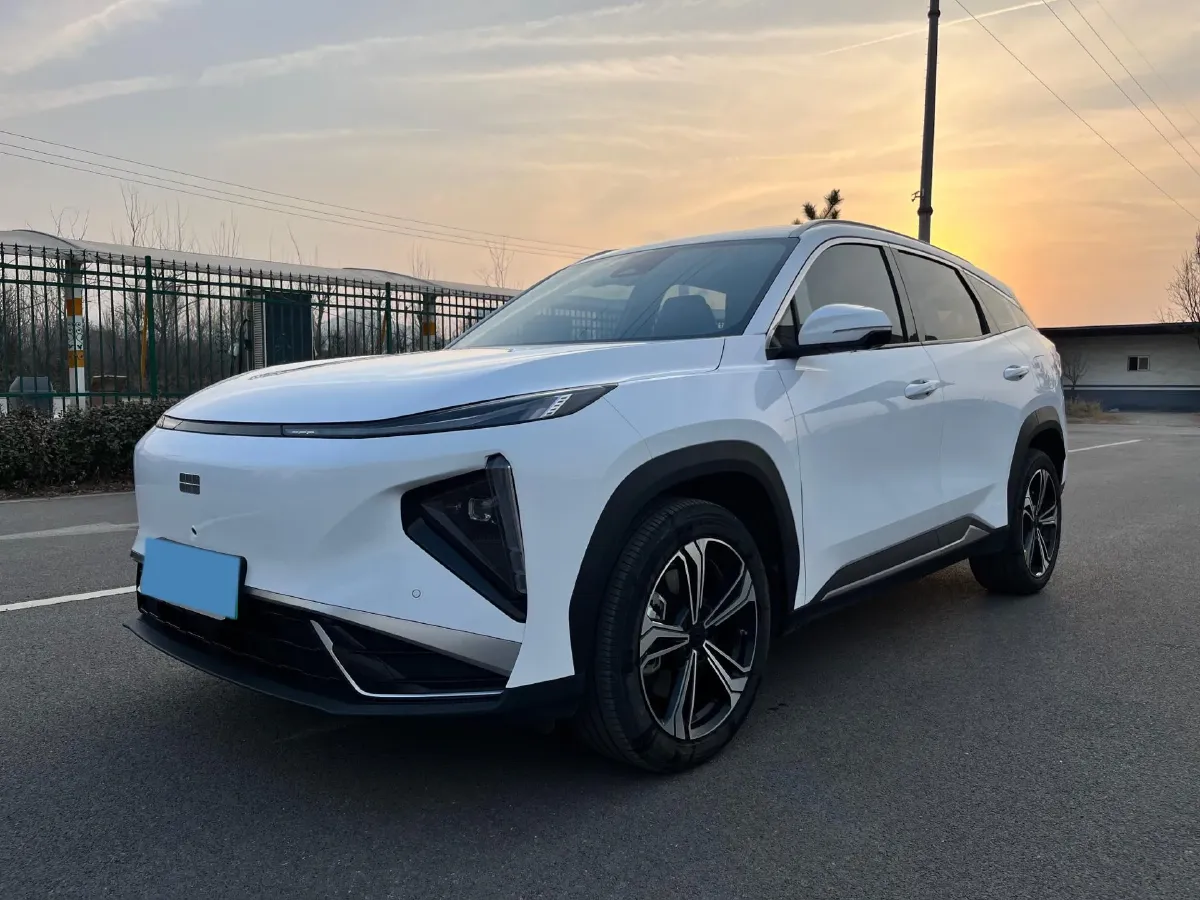 2025 Geely Galaxy L7 1.5L 112HP L4 1DHT PHEV 18.4KWH,autocango,china used car exporter,china ev exporter,chinese used car exporter,chinese used ev exporter
