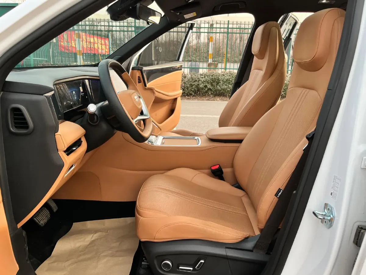 2025 Geely Galaxy L7 1.5L 112HP L4 1DHT PHEV 18.4KWH,autocango,china used car exporter,china ev exporter,chinese used car exporter,chinese used ev exporter