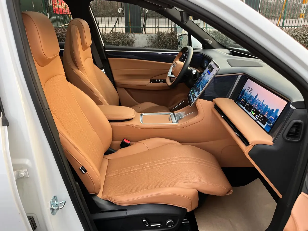 2025 Geely Galaxy L7 1.5L 112HP L4 1DHT PHEV 18.4KWH,autocango,china used car exporter,china ev exporter,chinese used car exporter,chinese used ev exporter