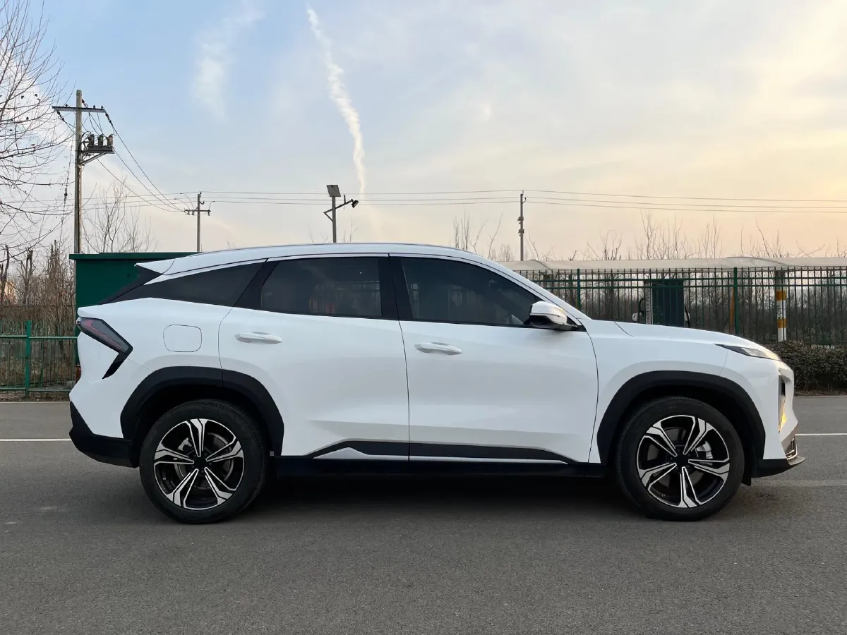 2025 Geely Galaxy L7 1.5L 112HP L4 1DHT PHEV 18.4KWH,autocango,china used car exporter,china ev exporter,chinese used car exporter,chinese used ev exporter