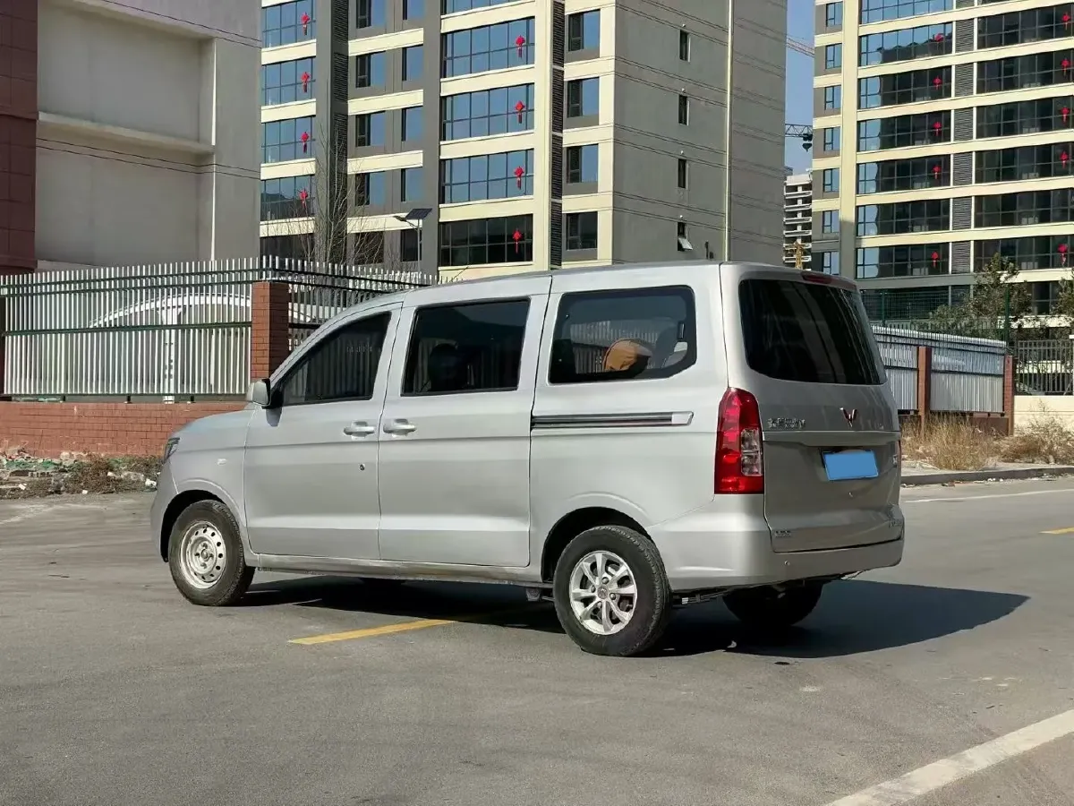 2022 JinBei Little Sea Lion X30 1.5L 102HP L4 5MT,autocango,china used car exporter,china ev exporter,chinese used car exporter,chinese used ev exporter