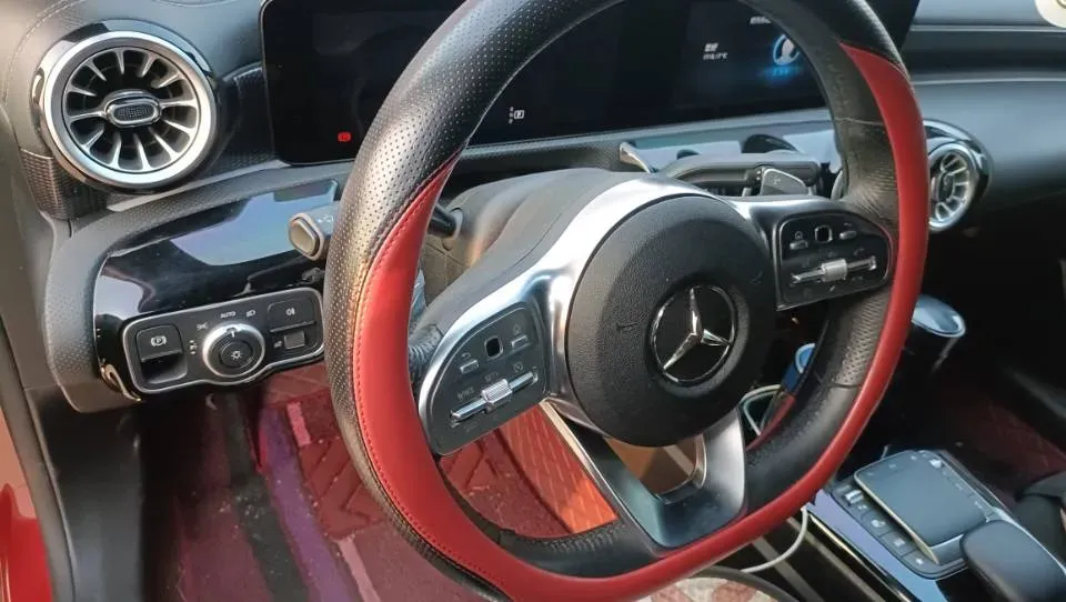 2022 Mercedes-Benz A Class 1.3T 163HP L4 7DCT,autocango,china used car exporter,china ev exporter,chinese used car exporter,chinese used ev exporter