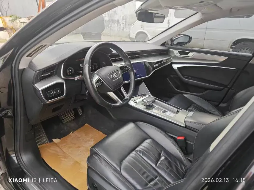 2023 Audi A6L 2.0T 190HP L4 7DCT,autocango,china used car exporter,china ev exporter,chinese used car exporter,chinese used ev exporter