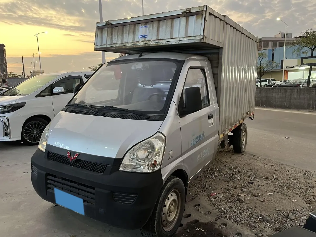 2019 WuLing RongGuang Mini Truck 1.5L 107HP L4 5MT,autocango,china used car exporter,china ev exporter,chinese used car exporter,chinese used ev exporter