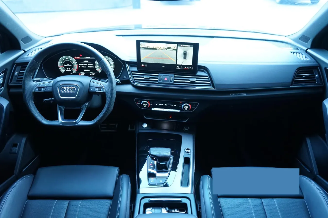 2025 Audi Q5L 2.0T 245HP L4 7DCT,autocango,china used car exporter,china ev exporter,chinese used car exporter,chinese used ev exporter