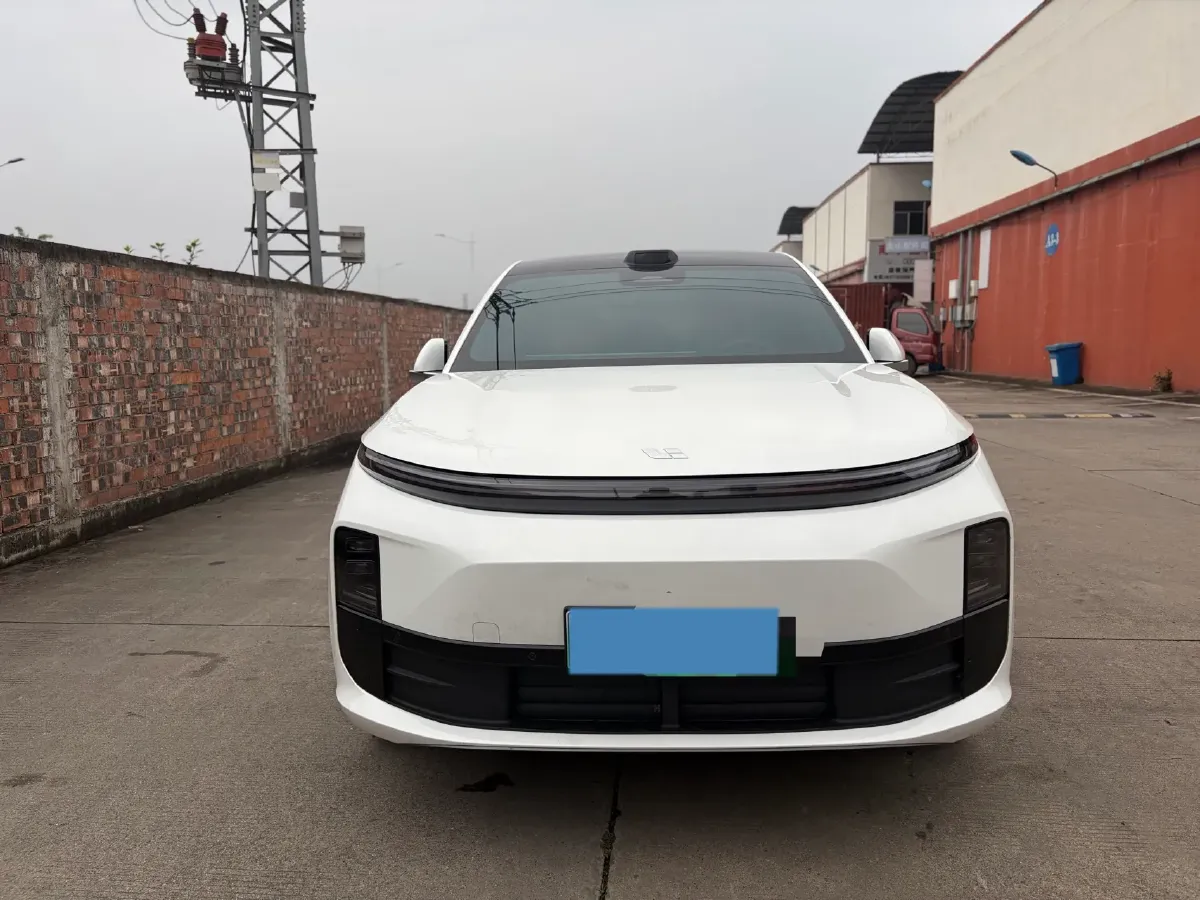 2024 Li L6 Range Extended 154HP L4 REEV 36.8KWH,autocango,china used car exporter,china ev exporter,chinese used car exporter,chinese used ev exporter