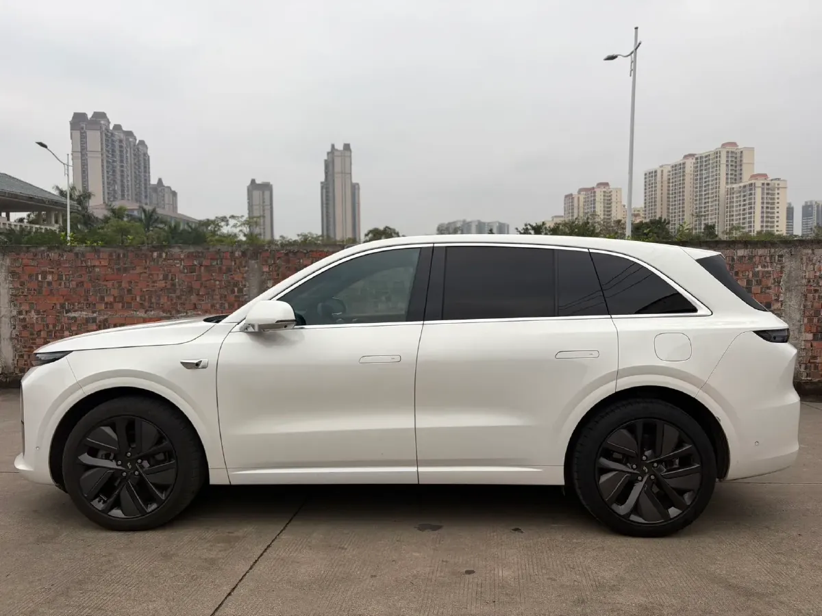 2024 Li L6 Range Extended 154HP L4 REEV 36.8KWH,autocango,china used car exporter,china ev exporter,chinese used car exporter,chinese used ev exporter
