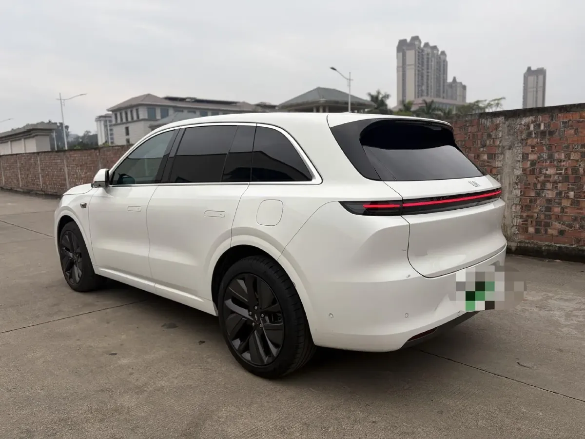 2024 Li L6 Range Extended 154HP L4 REEV 36.8KWH,autocango,china used car exporter,china ev exporter,chinese used car exporter,chinese used ev exporter