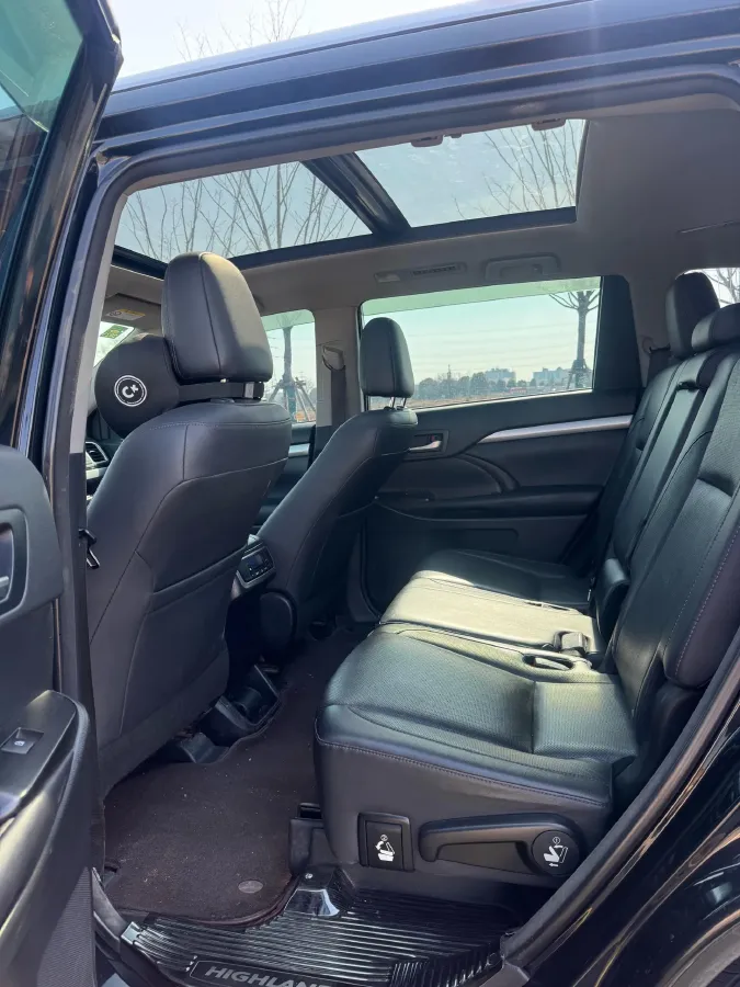 2018 Toyota Highlander 2.0T 220HP L4 6AT,autocango,china used car exporter,china ev exporter,chinese used car exporter,chinese used ev exporter