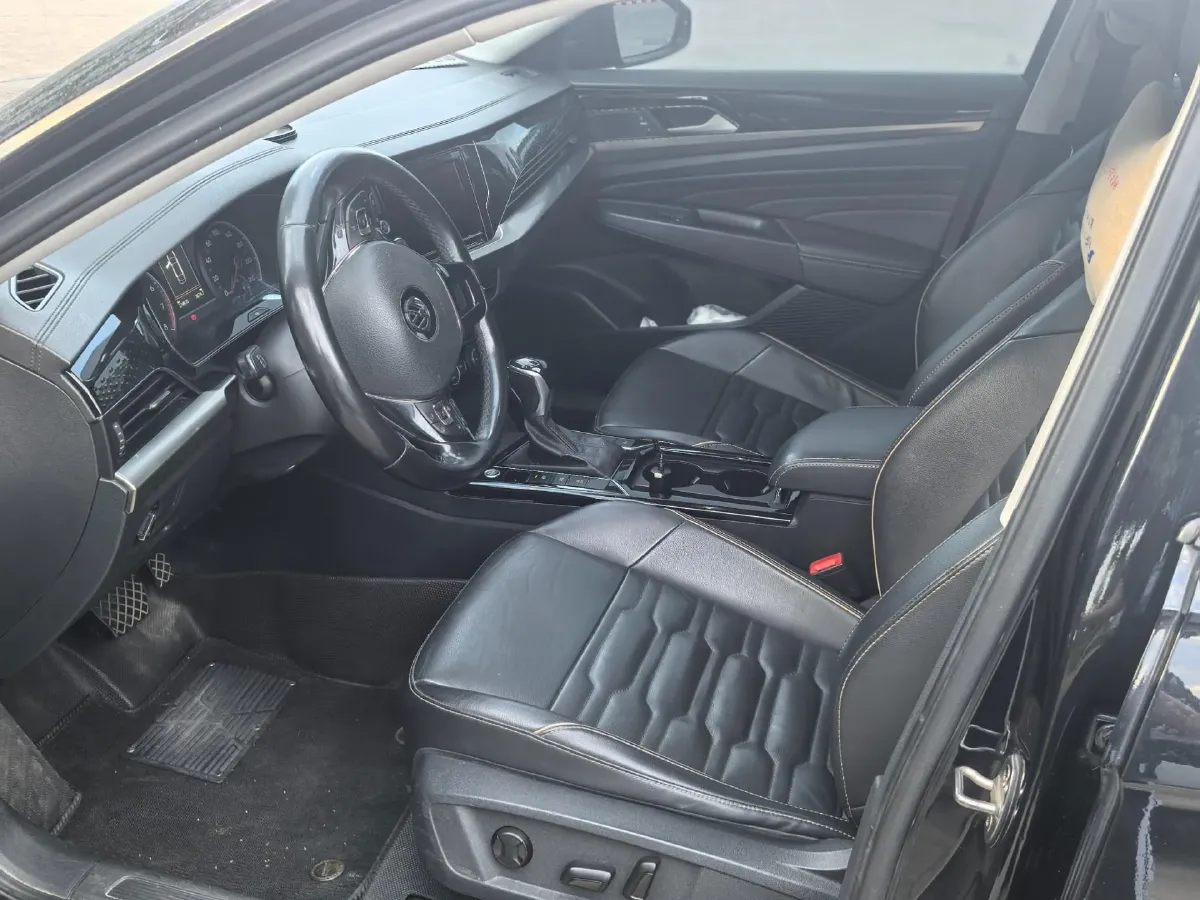 2019 Skoda Kodiak 2.0T 186HP L4 7DCT,autocango,china used car exporter,china ev exporter,chinese used car exporter,chinese used ev exporter