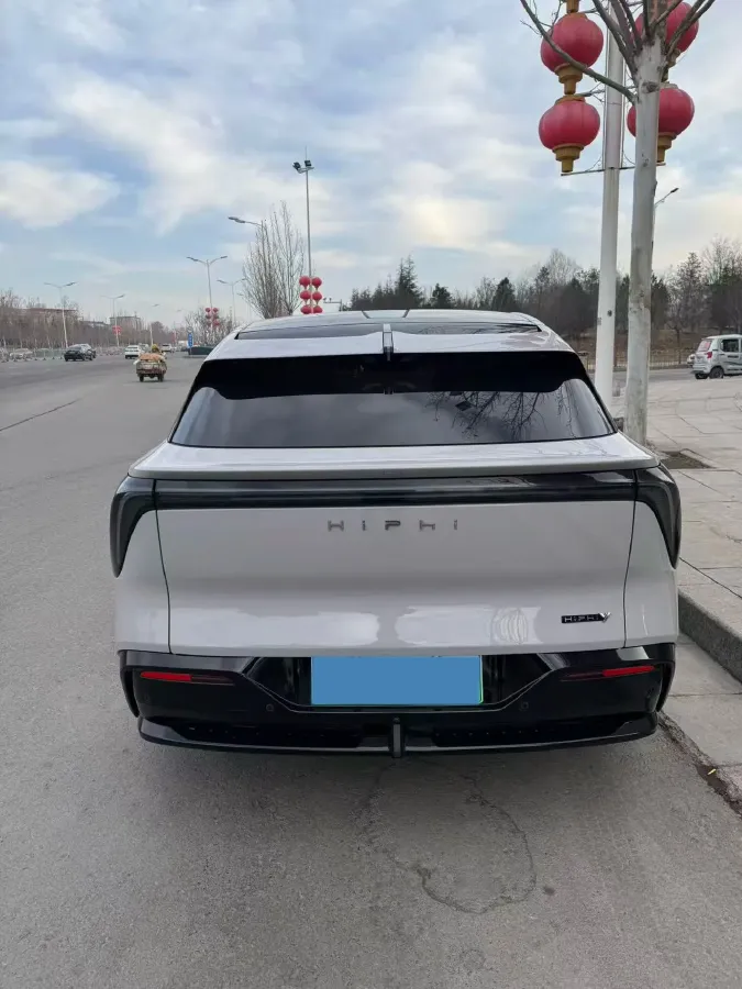 2023 HiPhi Y BEV 76.6KWH,autocango,china used car exporter,china ev exporter,chinese used car exporter,chinese used ev exporter