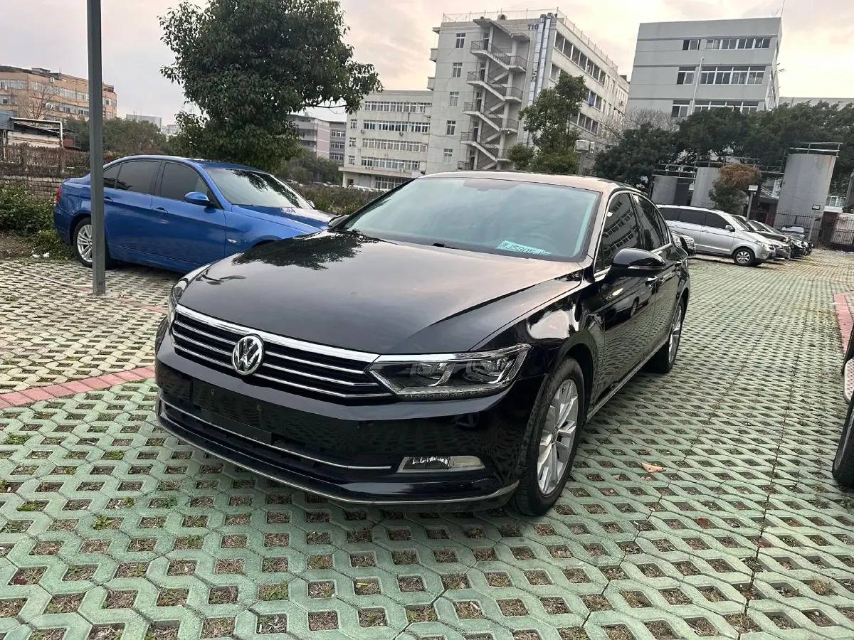 2018 Volkswagen Magotan 1.8T 180HP L4 7DCT,autocango,china used car exporter,china ev exporter,chinese used car exporter,chinese used ev exporter