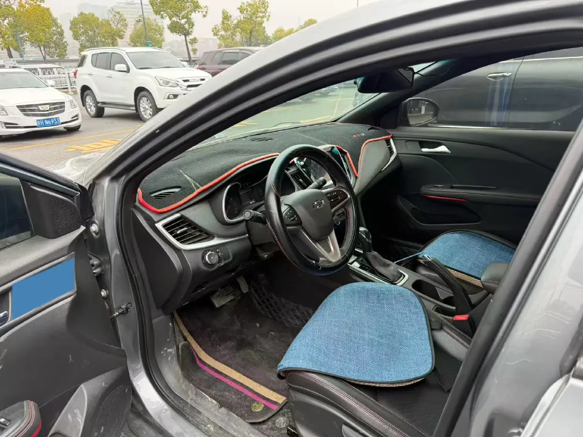 2019 Chevrolet Monza 1.3T 163HP L3 6AT,autocango,china used car exporter,china ev exporter,chinese used car exporter,chinese used ev exporter