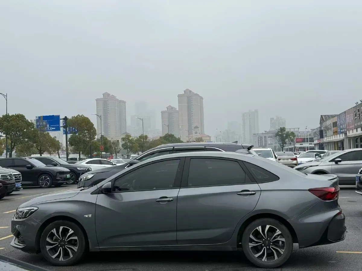 2019 Chevrolet Monza 1.3T 163HP L3 6AT,autocango,china used car exporter,china ev exporter,chinese used car exporter,chinese used ev exporter
