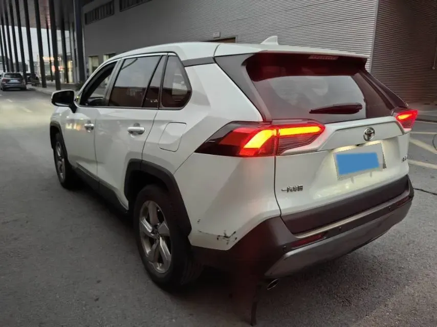 2020 Toyota RAV4 2.0L 171HP L4 CVT,autocango,china used car exporter,china ev exporter,chinese used car exporter,chinese used ev exporter