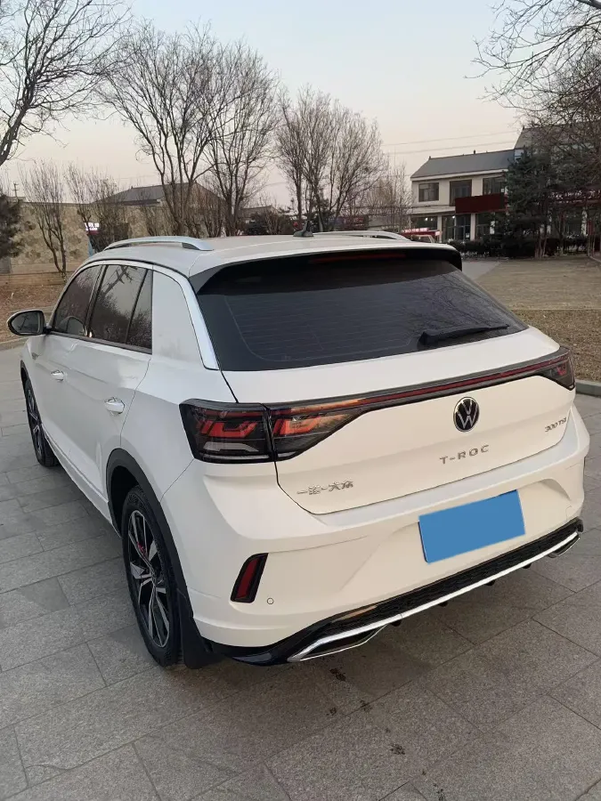 2023 Volkswagen T-Roc 1.5T 160HP L4 7DCT,autocango,china used car exporter,china ev exporter,chinese used car exporter,chinese used ev exporter