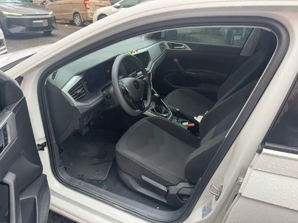 2023 Volkswagen Polo 1.5L 110HP L4 6AT,autocango,china used car exporter,china ev exporter,chinese used car exporter,chinese used ev exporter
